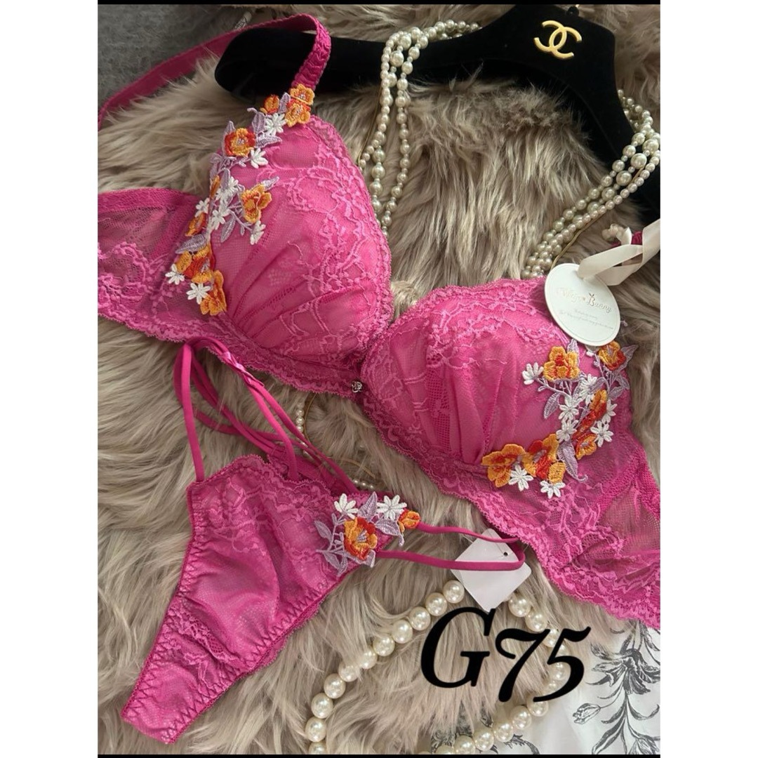 G75 新品 ブラ ＆ Tバック セット売り レディースの下着/アンダーウェア(ブラ&ショーツセット)の商品写真