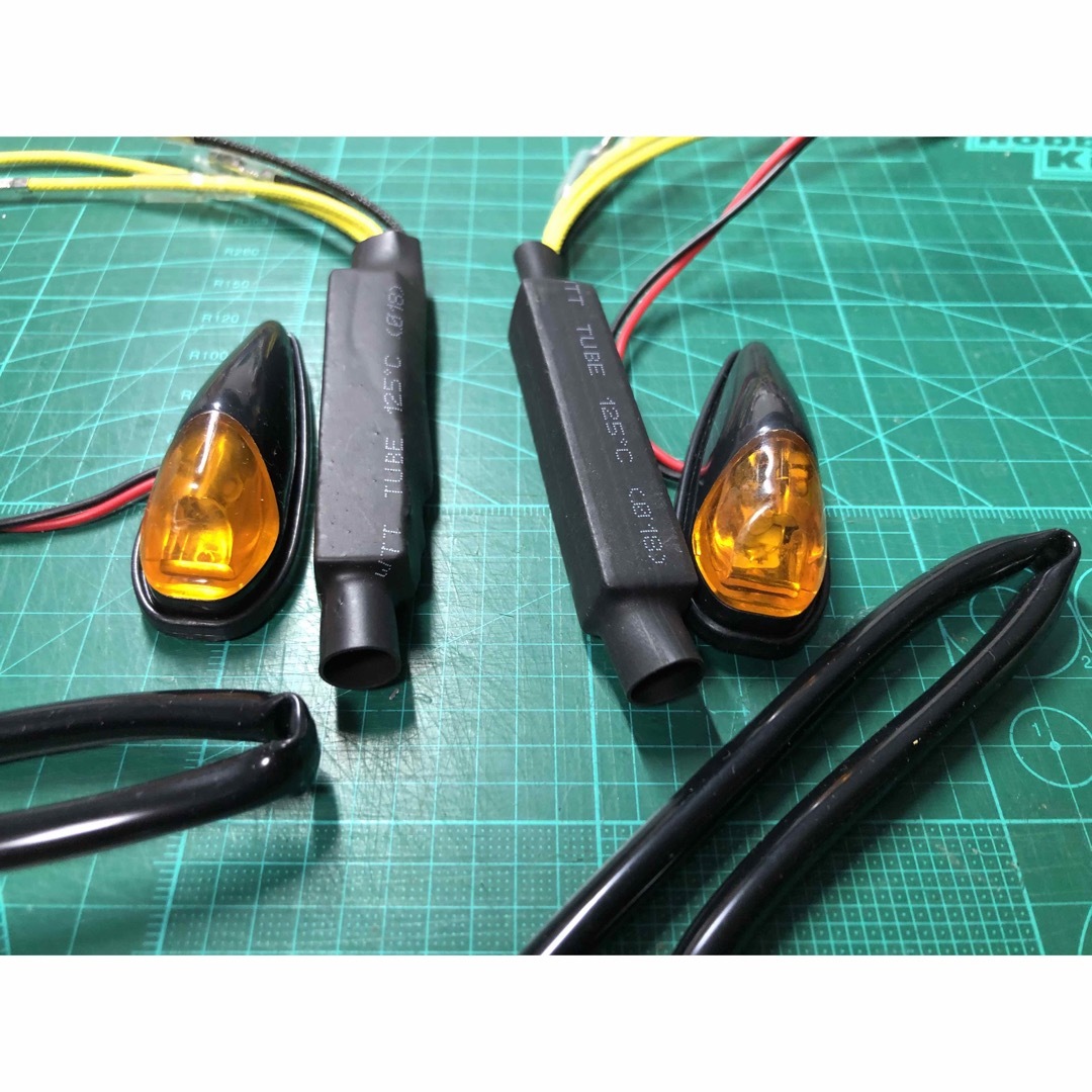 小型LEDウインカー　ミニウインカー　LEDウインカー　ハイフラ防止リレー 自動車/バイクのバイク(パーツ)の商品写真