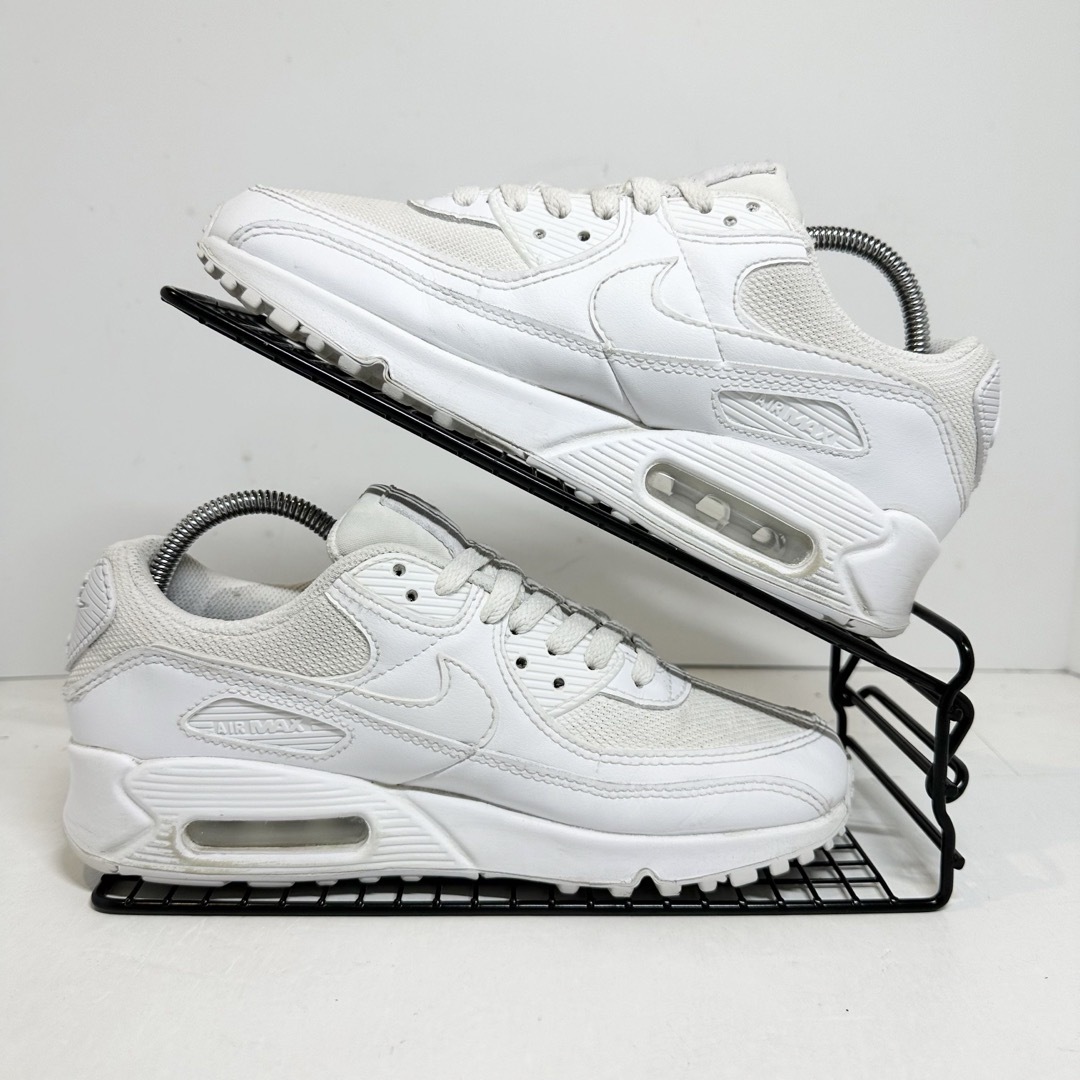 NIKE(ナイキ)のNIKE★AirMax90/エアマックス90★ホワイト/白★CQ2560-★24 レディースの靴/シューズ(スニーカー)の商品写真