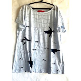 グラニフ(Design Tshirts Store graniph)のグラニフ  ペンギン　魚　透け感あるトップス　Tシャツ カットソー(Tシャツ(半袖/袖なし))