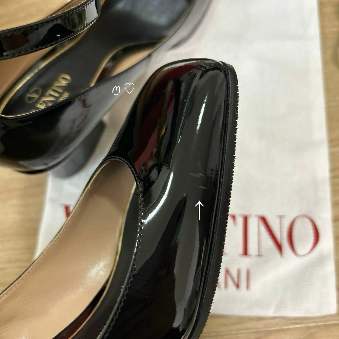 VALENTINO(ヴァレンティノ)のVALENTINOヴァレンティノ　タンゴエナメルパンプス　37ストラップシューズ レディースの靴/シューズ(ハイヒール/パンプス)の商品写真