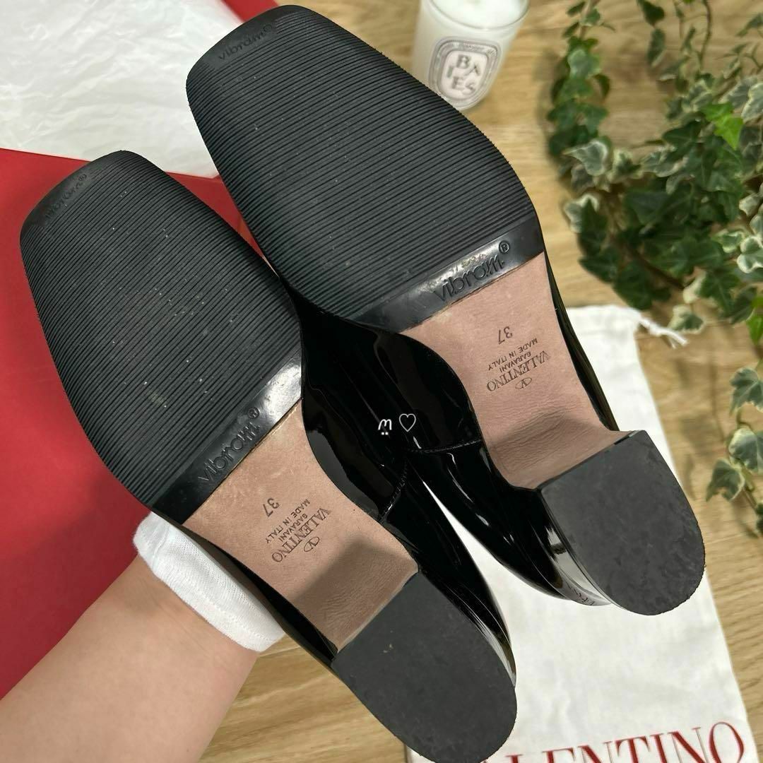 VALENTINO(ヴァレンティノ)のVALENTINOヴァレンティノ　タンゴエナメルパンプス　37ストラップシューズ レディースの靴/シューズ(ハイヒール/パンプス)の商品写真