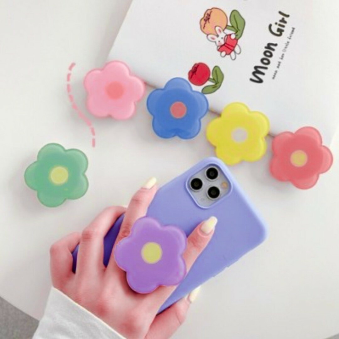 可愛いお花のスマホグリップ／スマホスタンド スマホ/家電/カメラのスマホアクセサリー(その他)の商品写真