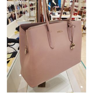 フルラ(Furla)のFURLA トートバッグ　TESS ラージ(トートバッグ)