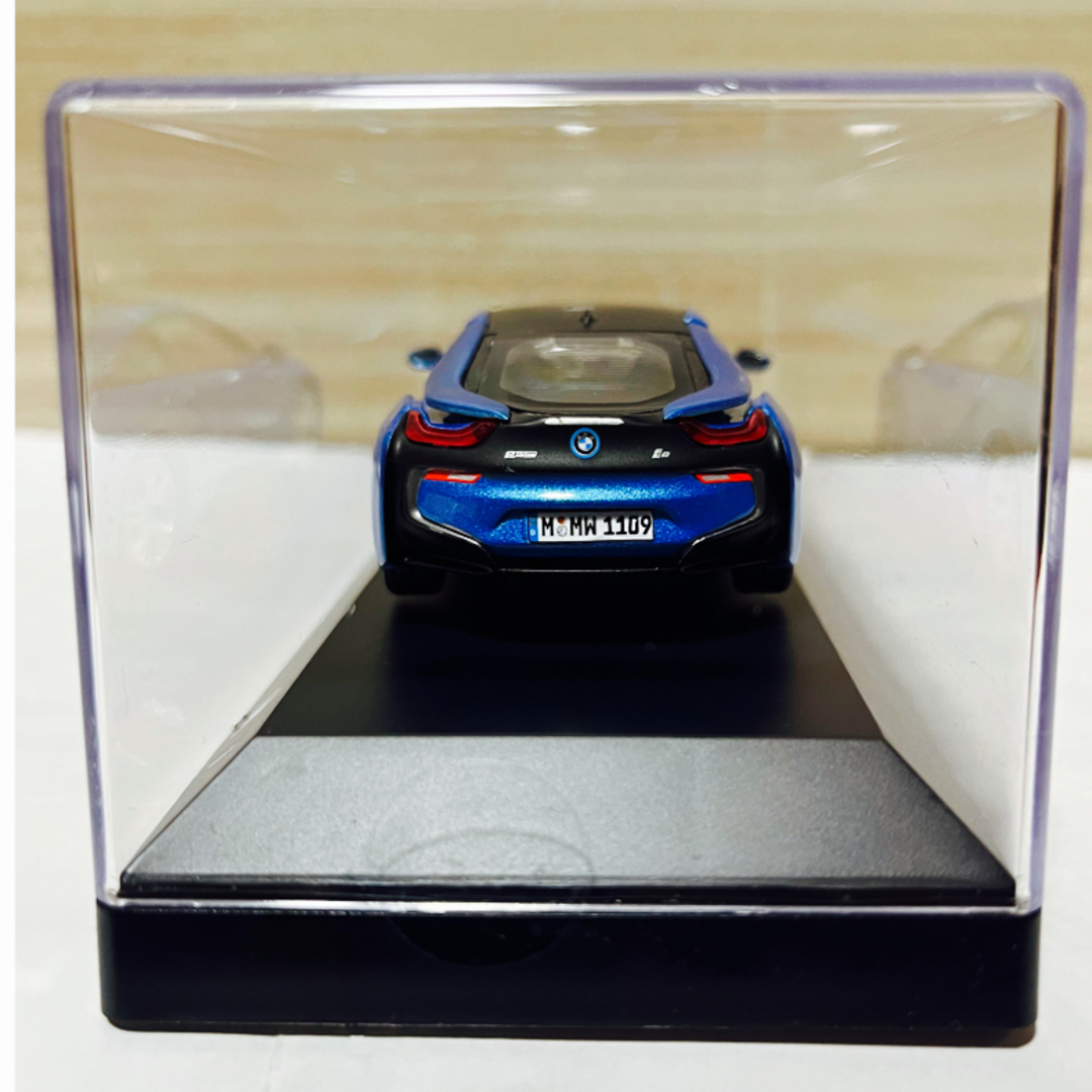 BMW(ビーエムダブリュー)のディーラー正規品　1/43 BMW i8 プロトニックブルー エンタメ/ホビーのおもちゃ/ぬいぐるみ(ミニカー)の商品写真