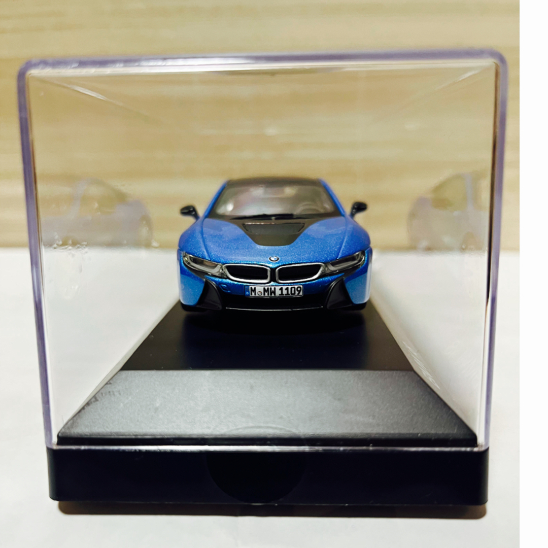 BMW(ビーエムダブリュー)のディーラー正規品　1/43 BMW i8 プロトニックブルー エンタメ/ホビーのおもちゃ/ぬいぐるみ(ミニカー)の商品写真