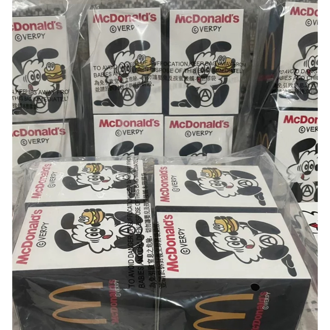 VERDY mcdonalds complexcon 4種セット VERDY mcdonalds complexcon 4種セット