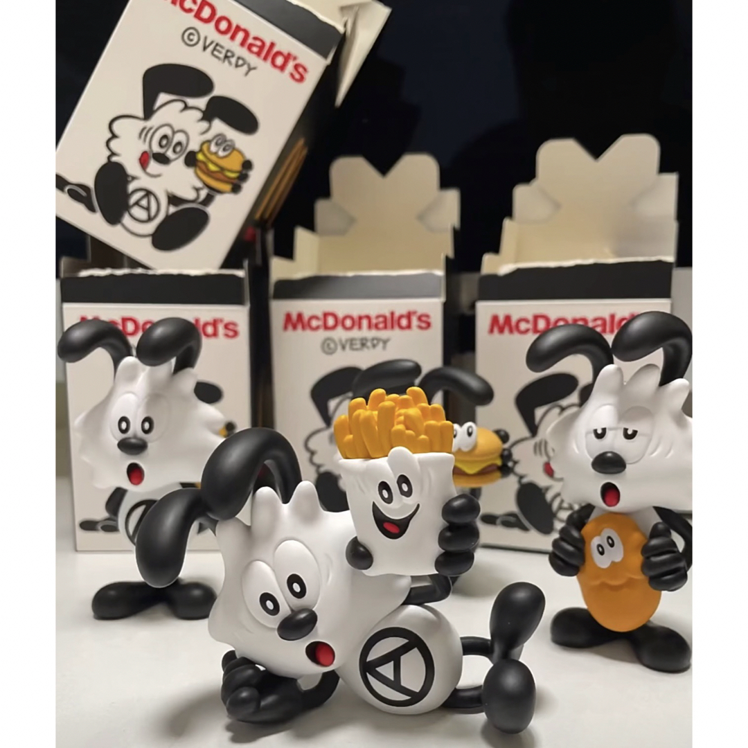 VERDY mcdonalds complexcon 4種セット VERDY mcdonalds complexcon 4種セット
