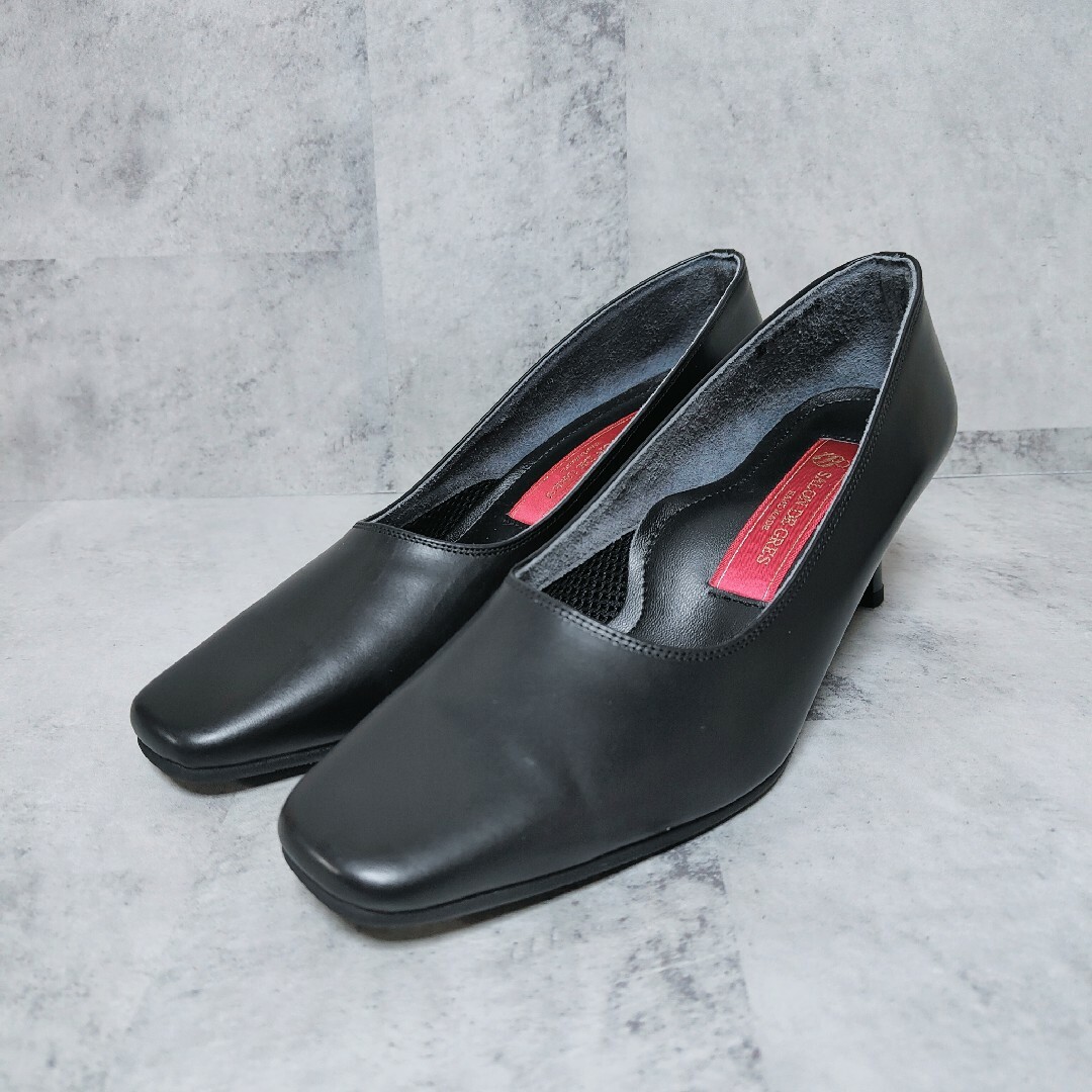 サロンドグレー パンプス スクエアトゥ 本革 ブラック 23.5cm EE レディースの靴/シューズ(ハイヒール/パンプス)の商品写真