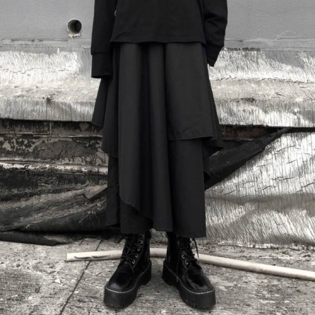袴パンツ　病みかわ　サルエル　ガウチョ　ワイド　レイヤード　パンツ　スカート　黒 レディースのパンツ(カジュアルパンツ)の商品写真