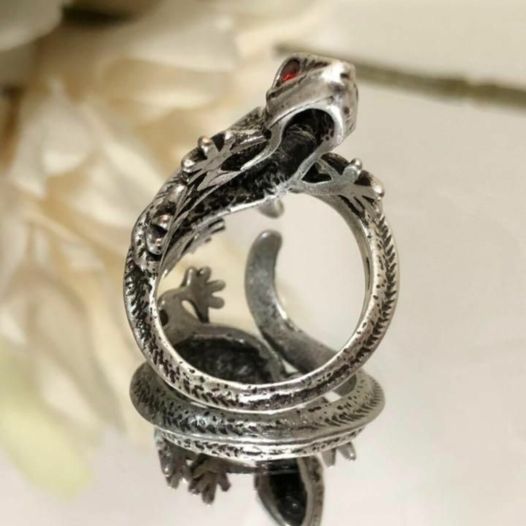 男女兼用✦トカゲ リング ヤモリ カメレオン 指輪 アンティーク 動物 レトロ メンズのアクセサリー(リング(指輪))の商品写真
