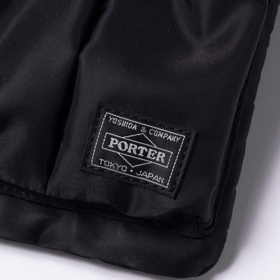 PORTER(ポーター)のvaultroom × PORTER GAMING SHOULDER  メンズのバッグ(ショルダーバッグ)の商品写真