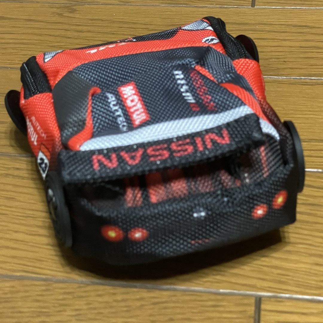 日産(ニッサン)の日産 マシンリュック型 ポーチ GTR  メンズのバッグ(バッグパック/リュック)の商品写真