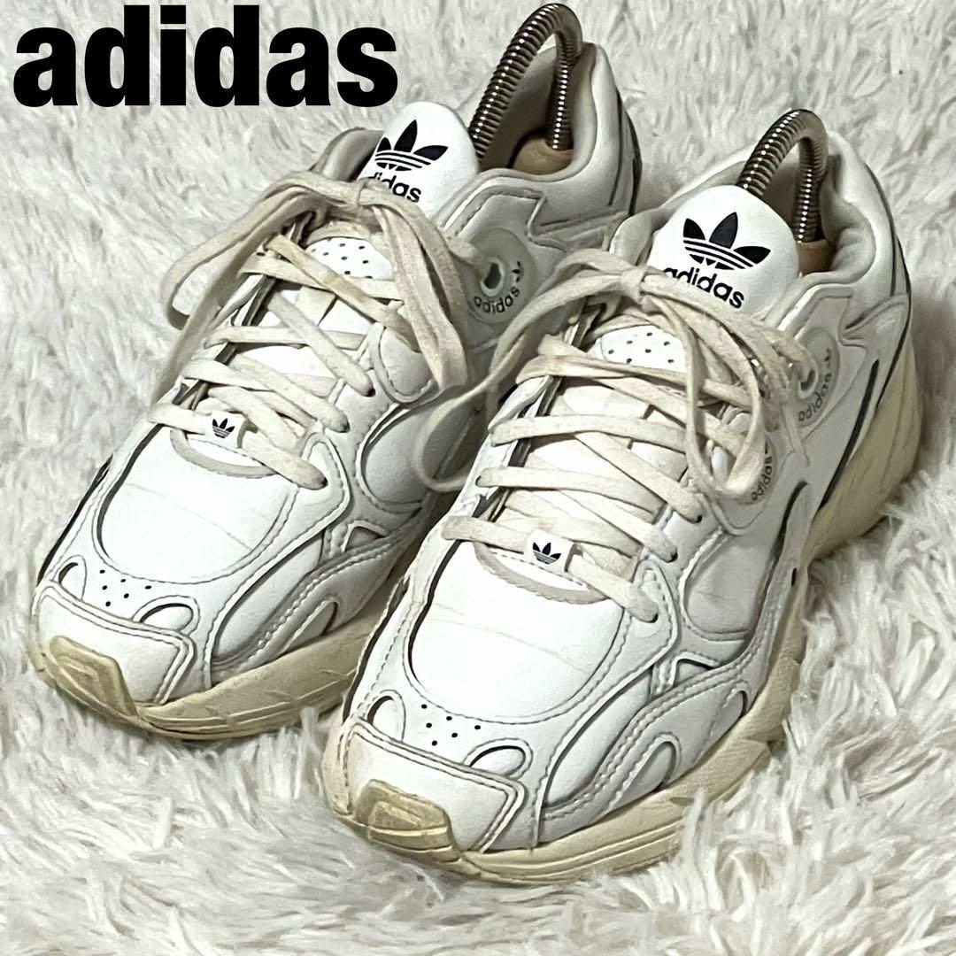 adidas(アディダス)のアディダス　スニーカー　ホワイト　22.5 アスターW 2J2001 レディースの靴/シューズ(スニーカー)の商品写真