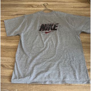 ナイキ(NIKE)の美品●NIKE ナイキTシャツ US/Lサイズ　ビッグシルエット　グレー(Tシャツ/カットソー(半袖/袖なし))