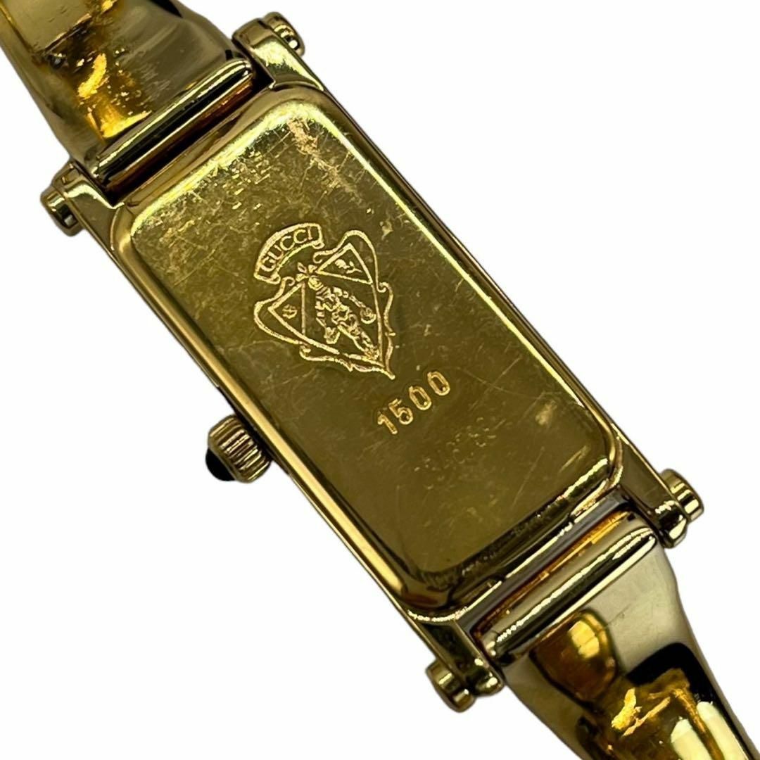 Gucci(グッチ)のGUCCI グッチ 1500 G2 スクエア レディース バングルウォッチ 金色 メンズの時計(腕時計(アナログ))の商品写真