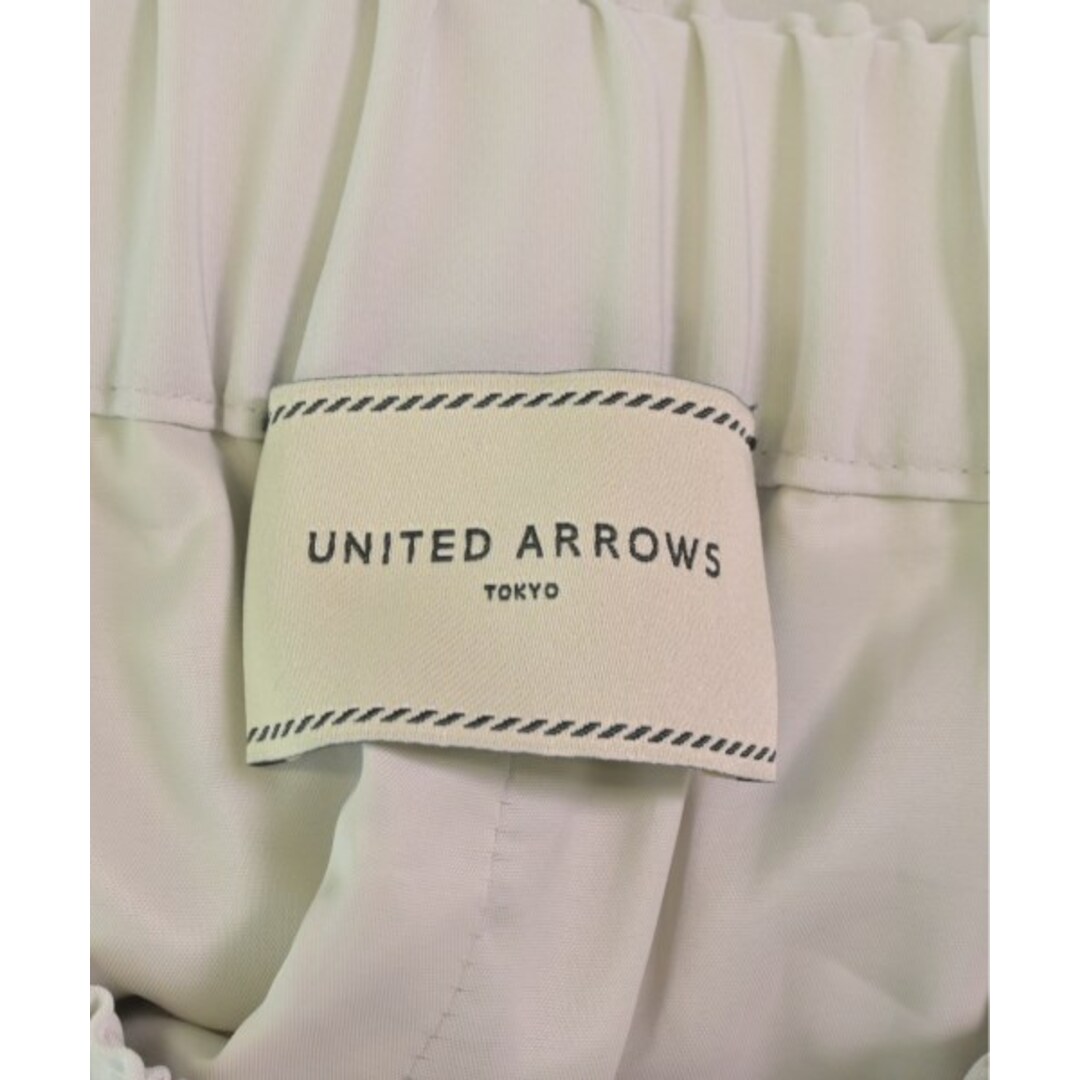 UNITED ARROWS(ユナイテッドアローズ)のUNITED ARROWS パンツ（その他） 36(S位) オフホワイト 【古着】【中古】 レディースのパンツ(その他)の商品写真