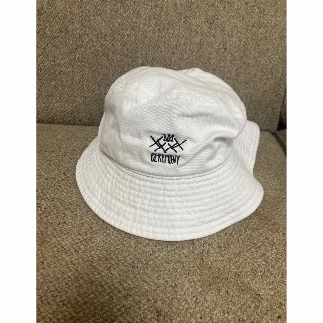 SONY(ソニー)のKing Gnu CEREMONY EMBLEM BUCKET HAT メンズの帽子(ハット)の商品写真