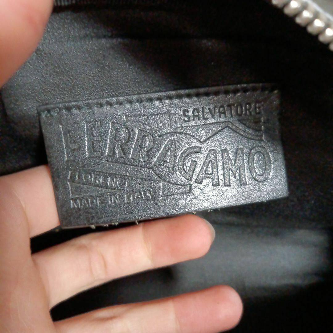 Salvatore Ferragamo(サルヴァトーレフェラガモ)のH9超美品　サルヴァトーレフェラガモ　クラッチバッグ　ポーチ　オールレザー その他のその他(その他)の商品写真