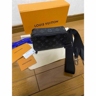 ルイヴィトン(LOUIS VUITTON)の新品　M81260 ルイヴィトン　アルファウェアラブルウォレット　エクリプス(ショルダーバッグ)