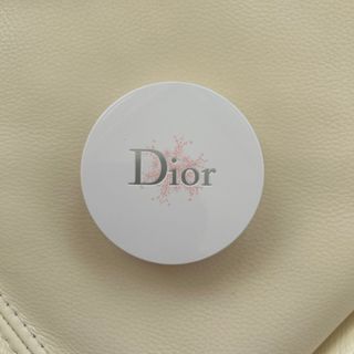 ディオール(Dior)のDIOR♡スノーパーフェクトライトコンパクトファンデーション♡1N(ファンデーション)