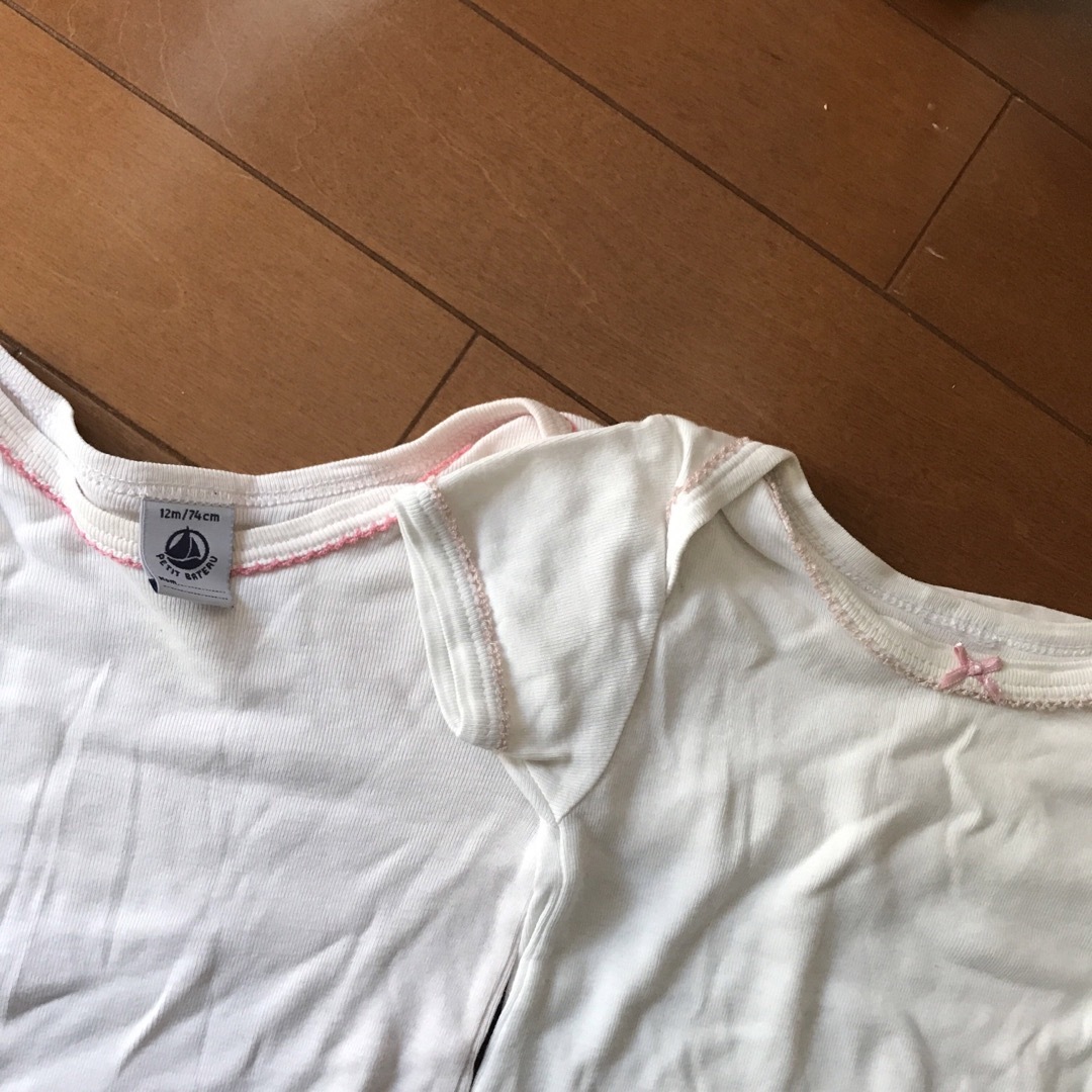 PETIT BATEAU(プチバトー)のプチバトーの肌着2枚　セット キッズ/ベビー/マタニティのベビー服(~85cm)(ロンパース)の商品写真