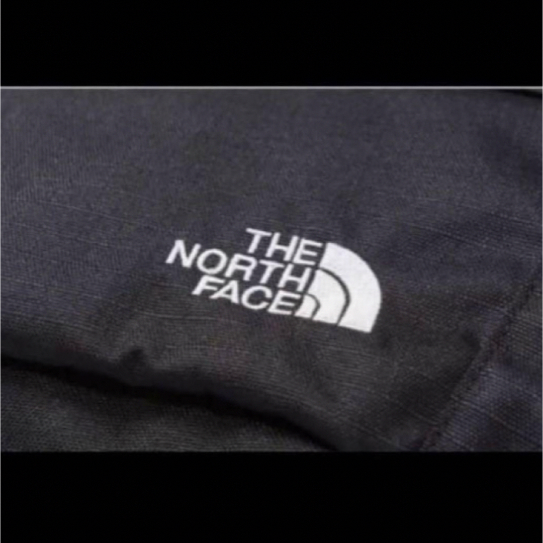 THE NORTH FACE(ザノースフェイス)の【未開封新品】ノースフェイス　ボディバック　8L 黒　男女兼用　サイドポケット レディースのバッグ(ボディバッグ/ウエストポーチ)の商品写真