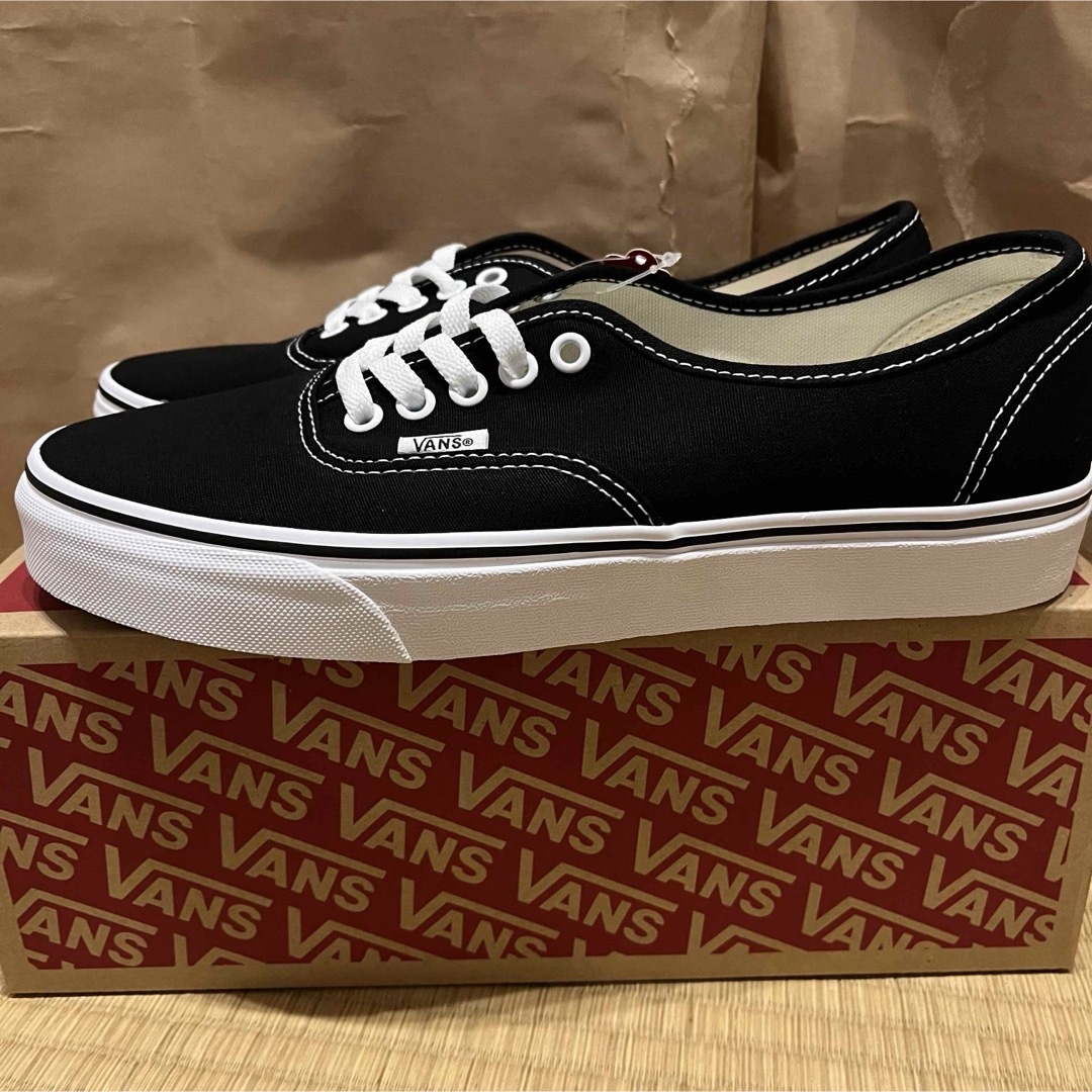 VANS(ヴァンズ)の新品未使用送料無料☆VANS スニーカー USA規格オーセンティック26.5cm メンズの靴/シューズ(スニーカー)の商品写真