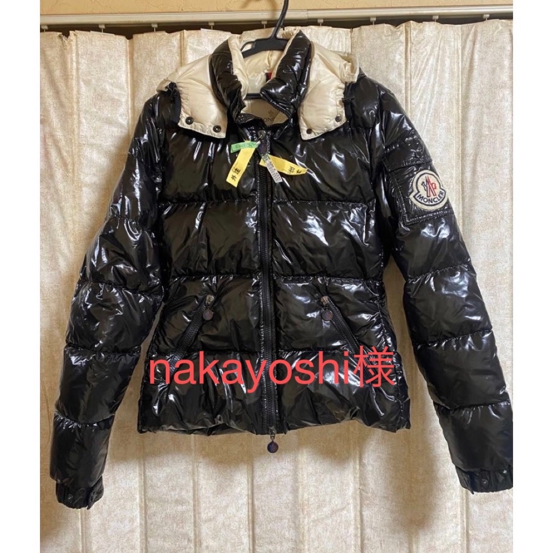 MONCLER(モンクレール)のモンクレール　ダウンジャケット　ビックワッペン レディースのジャケット/アウター(ダウンジャケット)の商品写真