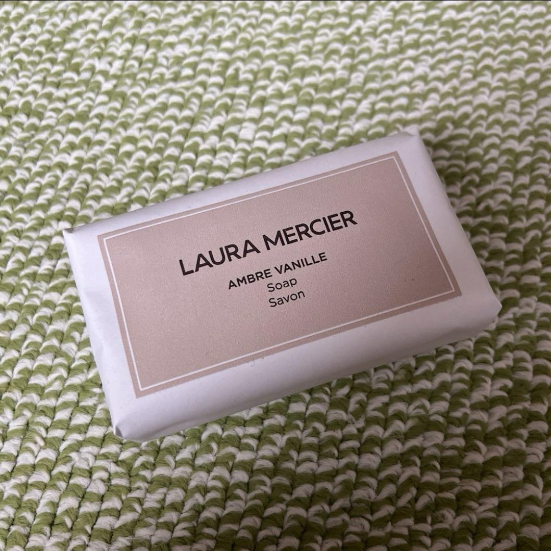 laura mercier(ローラメルシエ)の新品　ローラメルシェ　ソープ　石鹸　アンバーバニラ コスメ/美容のボディケア(ボディソープ/石鹸)の商品写真