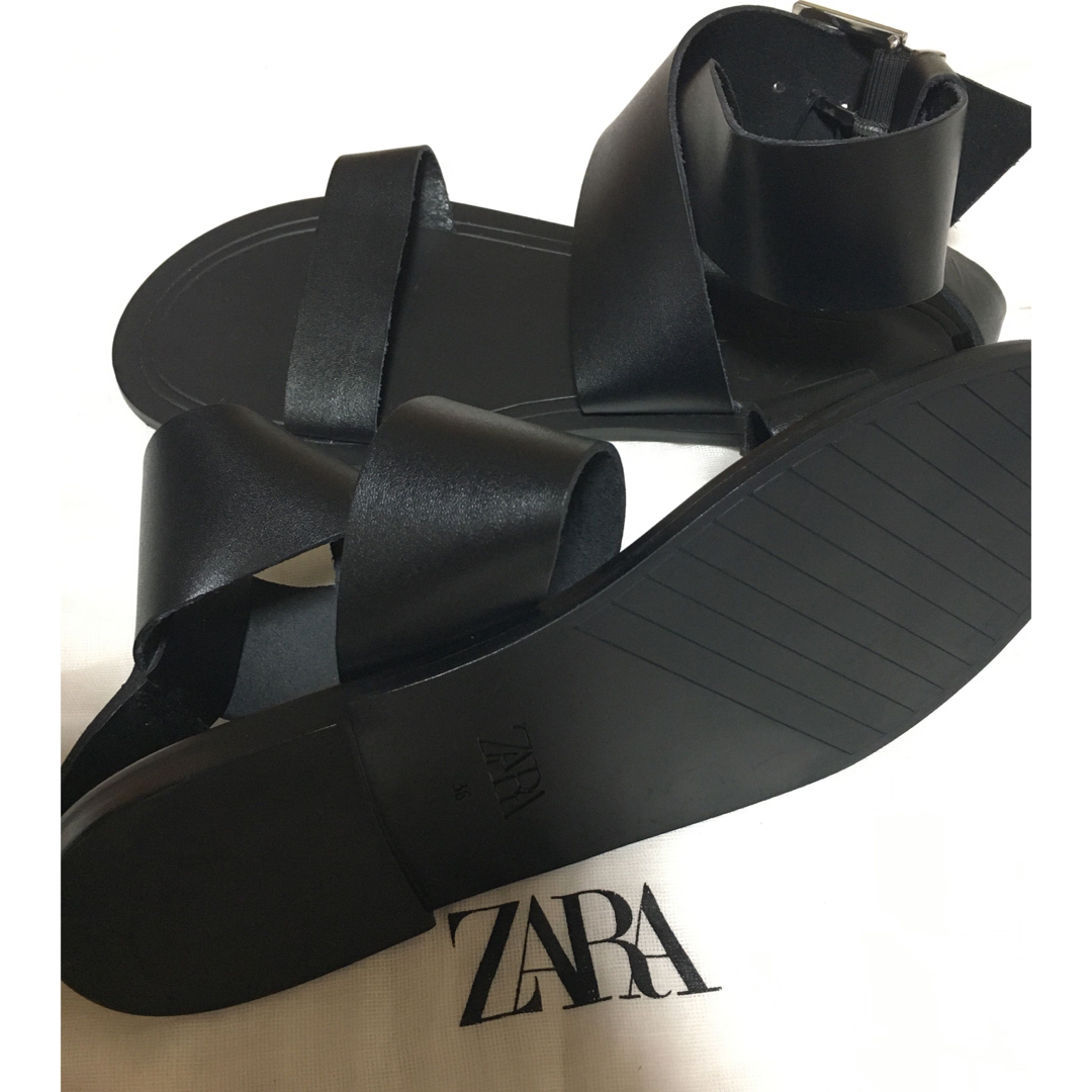 ZARA(ザラ)のザラ サンダル 金具ストラップサンダル レディースの靴/シューズ(サンダル)の商品写真