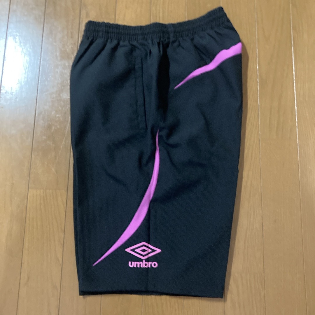 UMBRO(アンブロ)のumbro、アンブロ、スポーツ、Tシャツ、半袖、短パン、ピンク、ブラック スポーツ/アウトドアのスポーツ/アウトドア その他(その他)の商品写真