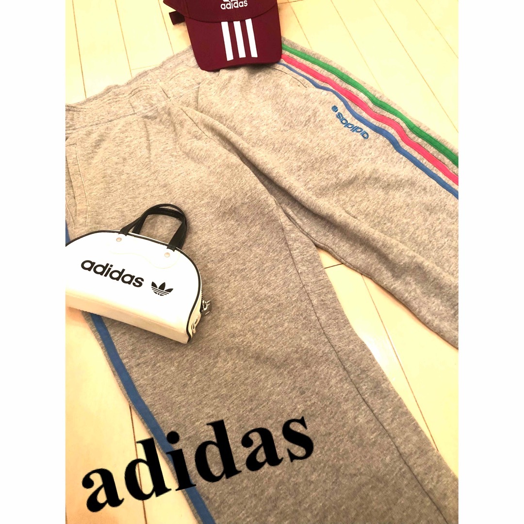 adidas(アディダス)の正規品adidas(アディダス) レディーススエットワイドパンツ/少しフレア レディースのトップス(トレーナー/スウェット)の商品写真