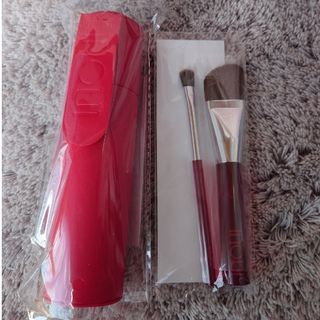 Inoui（SHISEIDO） - 【新品】インウイ　ブラシ＆ブラシケース