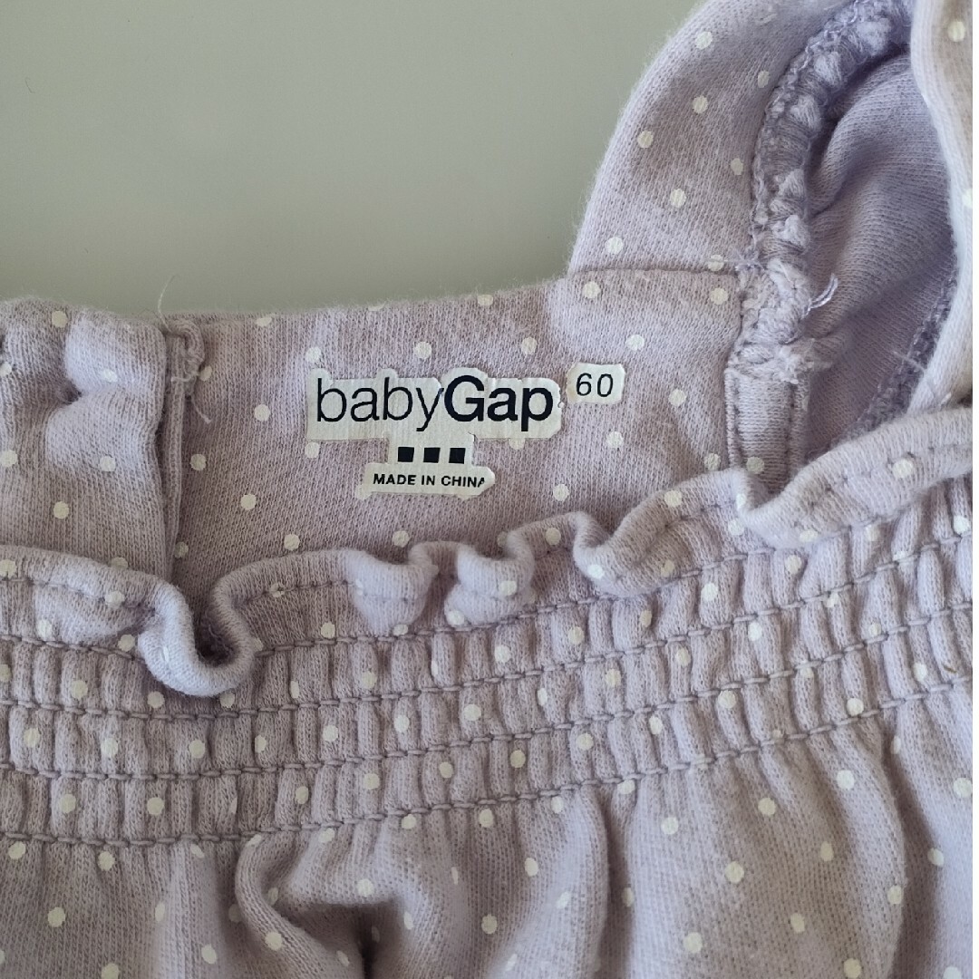 babyGAP(ベビーギャップ)のbaby GAP ロンパース　60センチ キッズ/ベビー/マタニティのベビー服(~85cm)(ロンパース)の商品写真