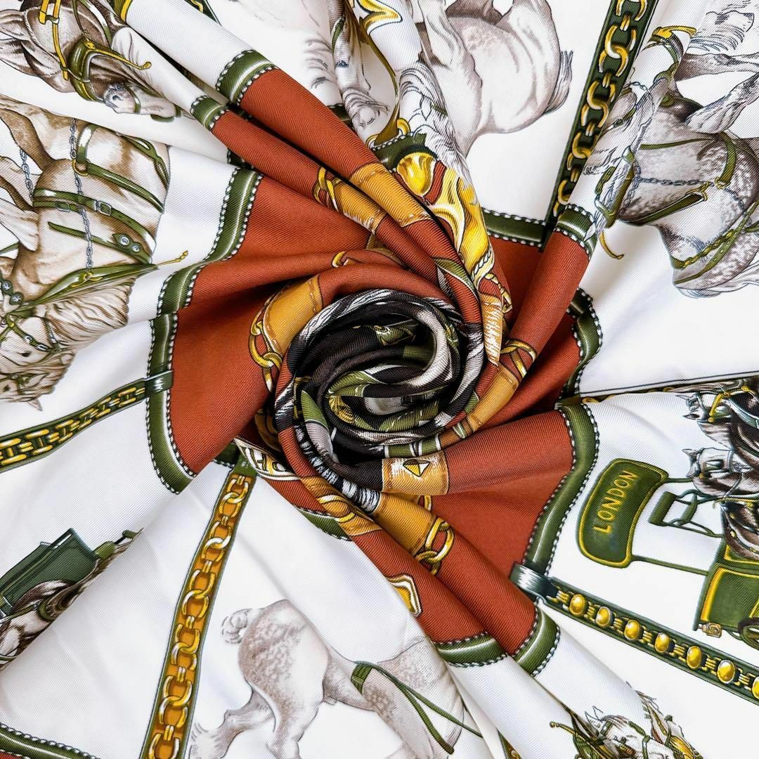 Hermes(エルメス)のエルメス カレ90 CHEVAUX DE TRAI 輓馬 スカーフ シルク レディースのファッション小物(バンダナ/スカーフ)の商品写真