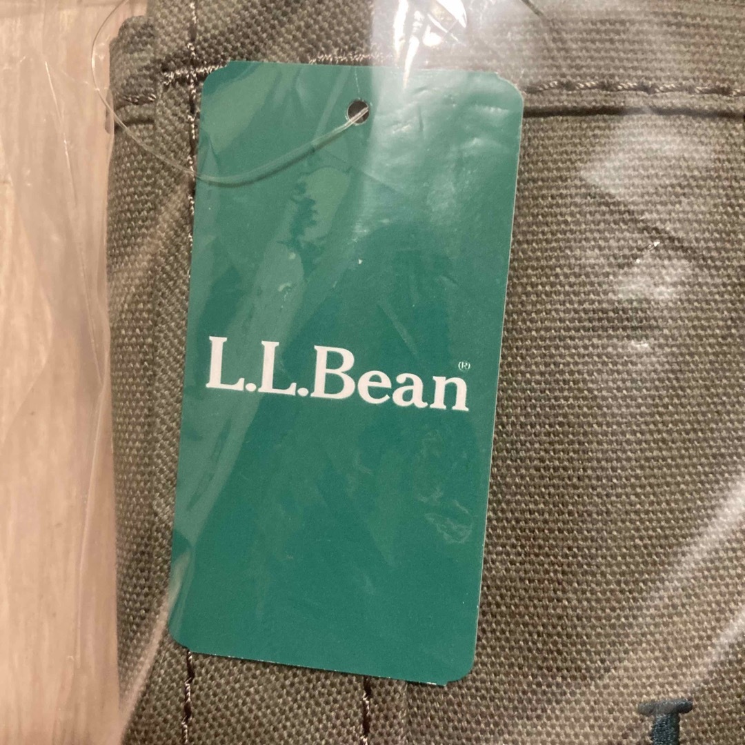 L.L.Bean(エルエルビーン)の【新品・タグ付き】L.L.Bean  グローサリー・トート  ダスティオリーブ レディースのバッグ(トートバッグ)の商品写真
