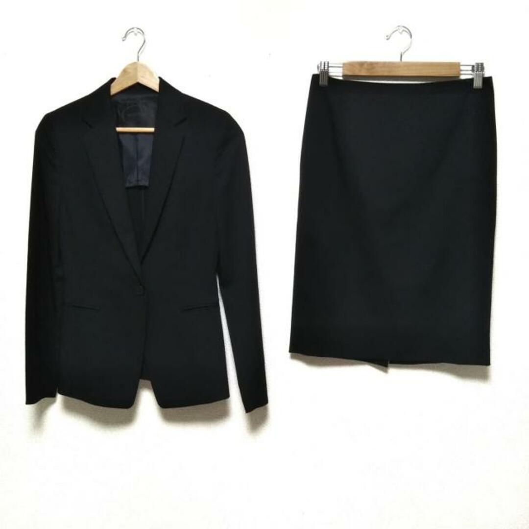 UNTITLED(アンタイトル)のUNTITLED(アンタイトル) スカートスーツ レディース - 黒 肩パッド レディースのフォーマル/ドレス(スーツ)の商品写真