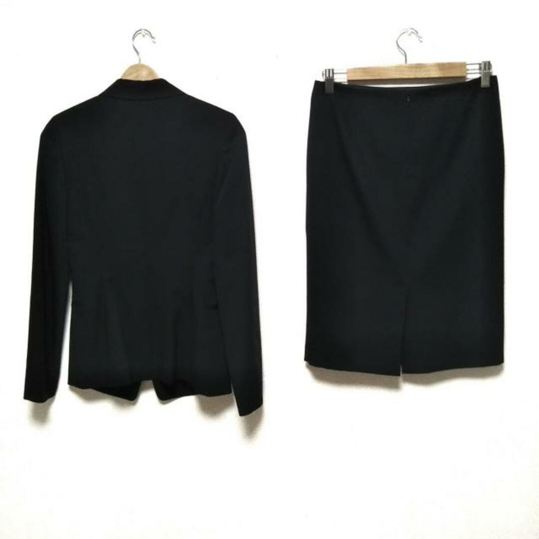 UNTITLED(アンタイトル)のUNTITLED(アンタイトル) スカートスーツ レディース - 黒 肩パッド レディースのフォーマル/ドレス(スーツ)の商品写真