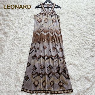 レオナール(LEONARD)の美品✨レオナール　マキシ丈ワンピース　リネン100　L   総柄　ブラウン(ロングワンピース/マキシワンピース)