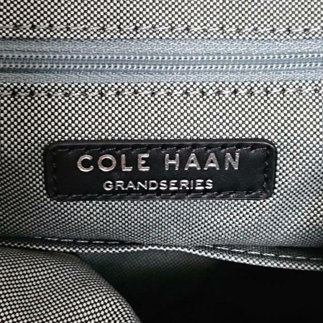 Cole Haan(コールハーン)のCOLE HAAN(コールハーン) リュックサック - カーキ×黒 ナイロン レディースのバッグ(リュック/バックパック)の商品写真