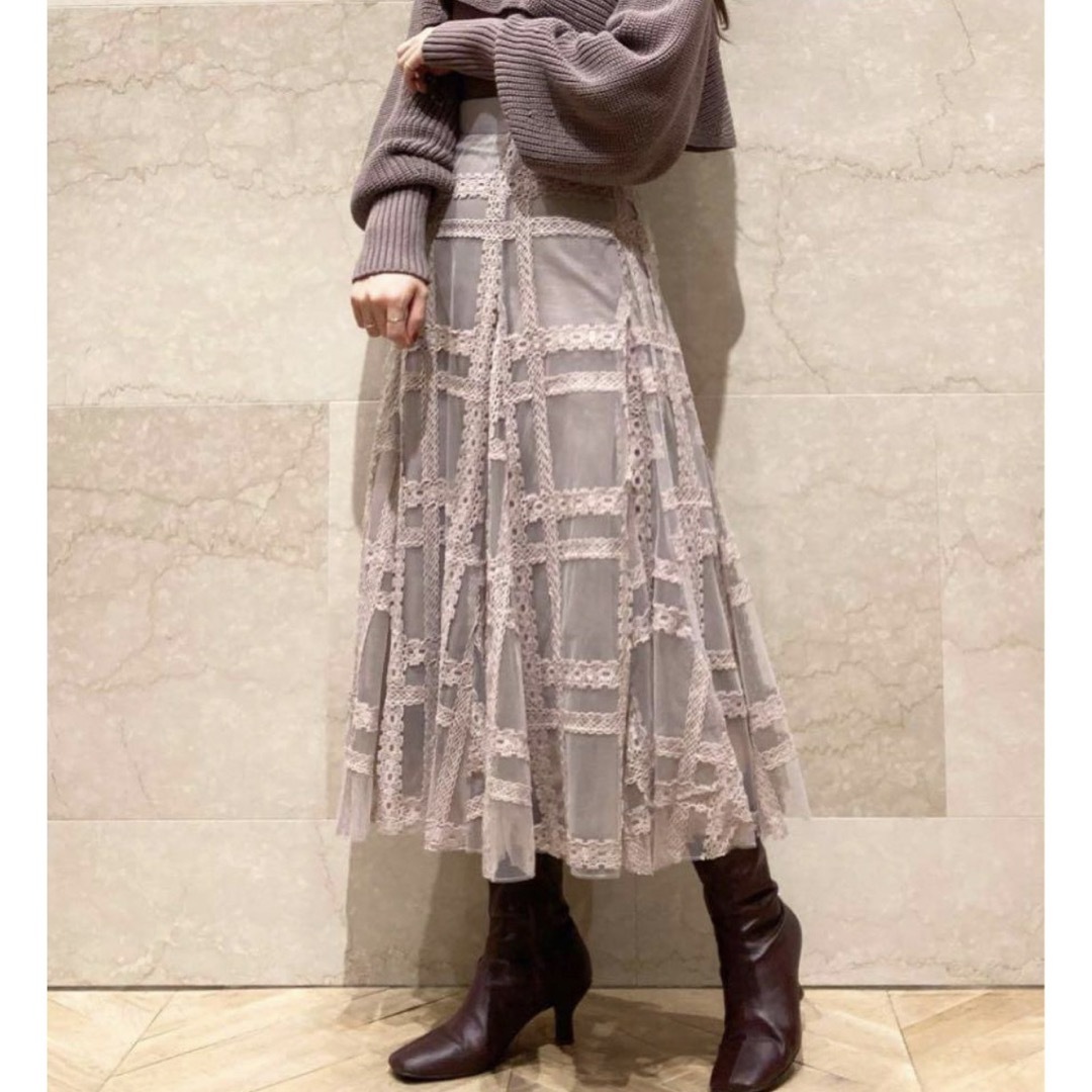 SNIDEL(スナイデル)のSNIDEL スナイデル エンブロイダリースカート レディースのスカート(ロングスカート)の商品写真