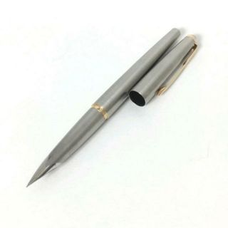 パーカー(Parker)のPARKER(パーカー) 万年筆 - シルバー×ゴールド インクなし 金属素材(ペン/マーカー)