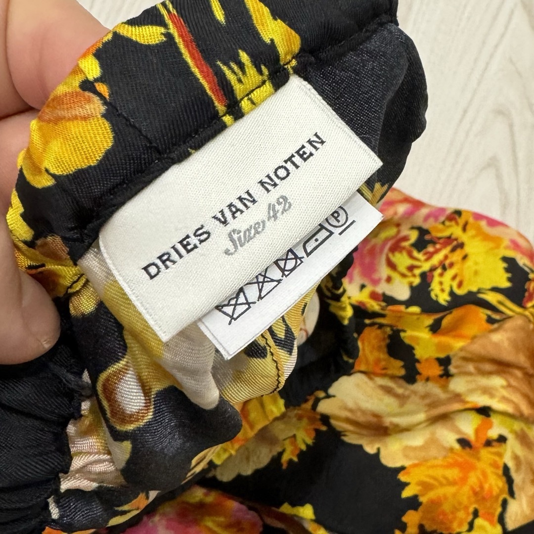 DRIES VAN NOTEN(ドリスヴァンノッテン)のDries Van Noten ドリスヴァンノッテン ワイドパンツ メンズのパンツ(スラックス)の商品写真