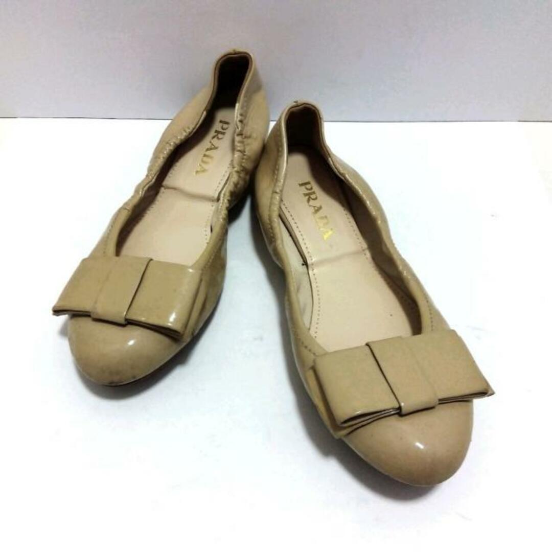 美品箱付きPRADA ベージュフラットシューズ 36 - ローファー/革靴 美品箱付きPRADA ベージュフラットシューズ 36 - ローファー/革靴