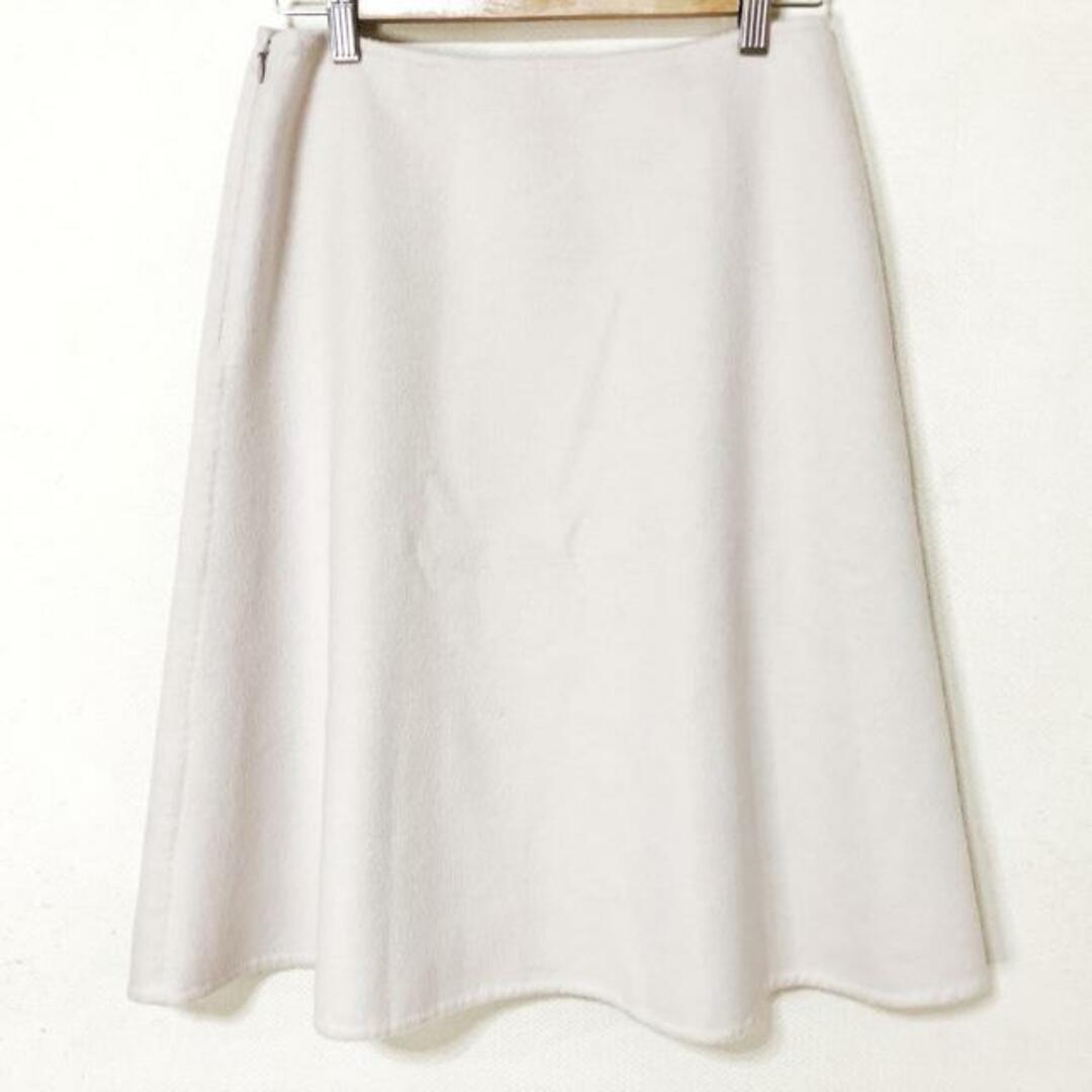 PRADA(プラダ)のPRADA(プラダ) スカート サイズ42 M レディース - アイボリー ひざ丈 レディースのスカート(その他)の商品写真