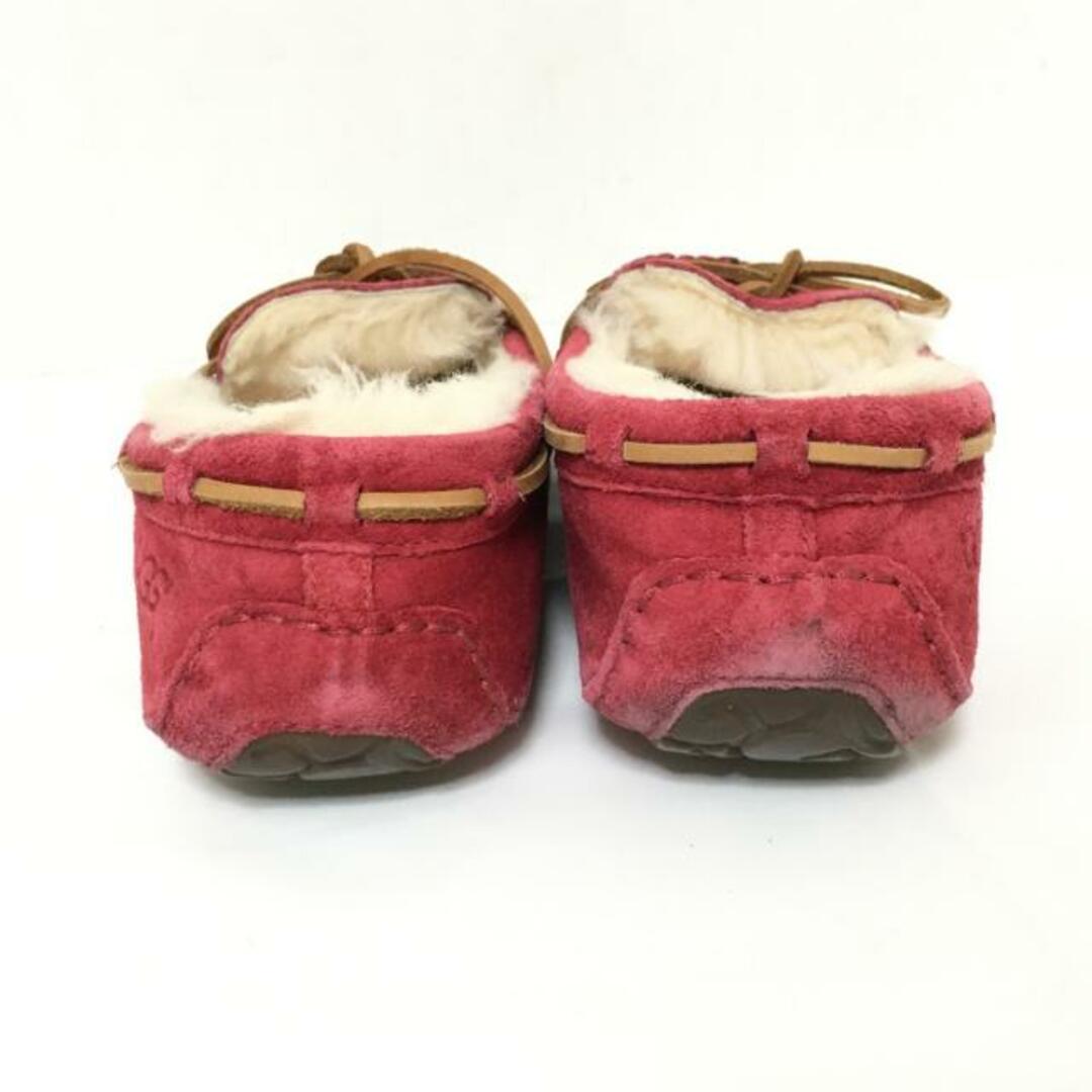 UGG(アグ)のUGG(アグ) フラットシューズ 24 レディース ダコタ 5612 ジェスター・レッド モカシン ムートン レディースの靴/シューズ(その他)の商品写真