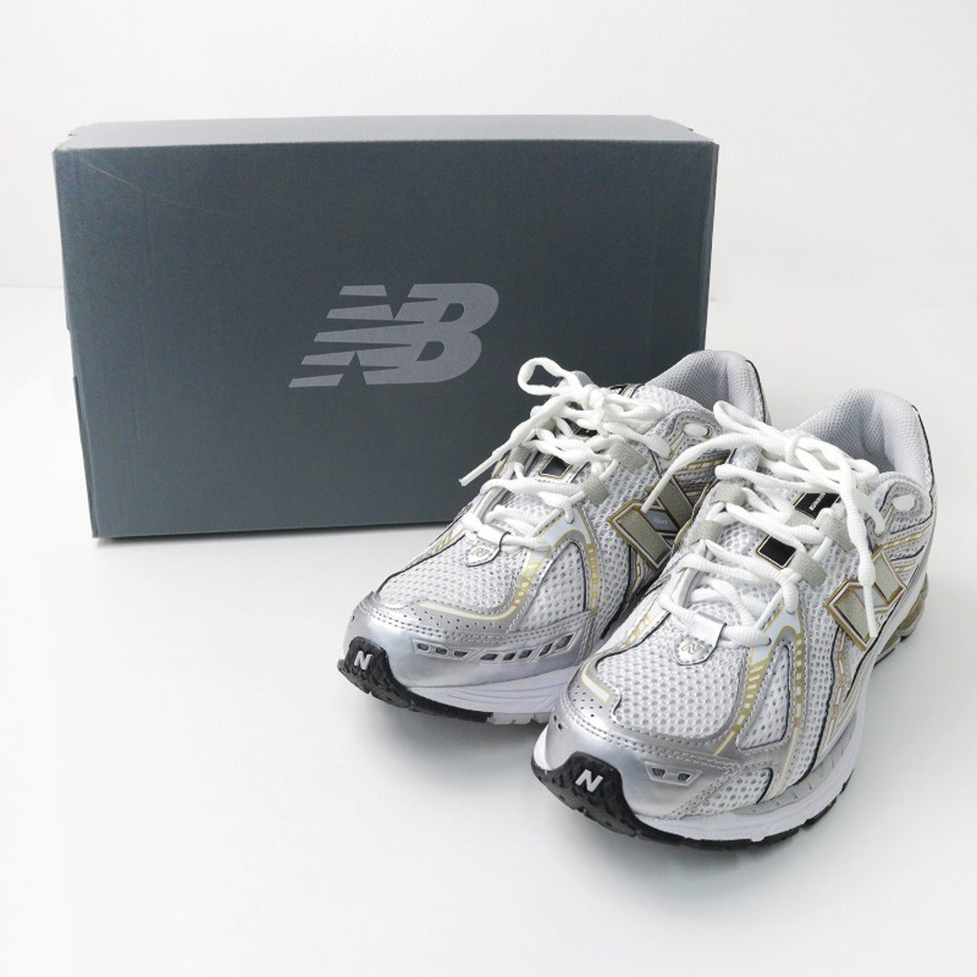 New Balance(ニューバランス)の美品 箱あり ニューバランス New Balance M1906RI シューズ 26cm/シルバー スニーカー ユニセックス【2400013787420】 レディースの靴/シューズ(スニーカー)の商品写真