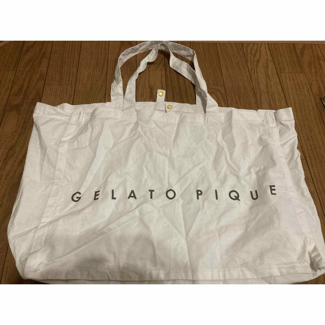 gelato pique(ジェラートピケ)のジェラートピケ　2022 福袋　バッグのみ レディースのバッグ(トートバッグ)の商品写真