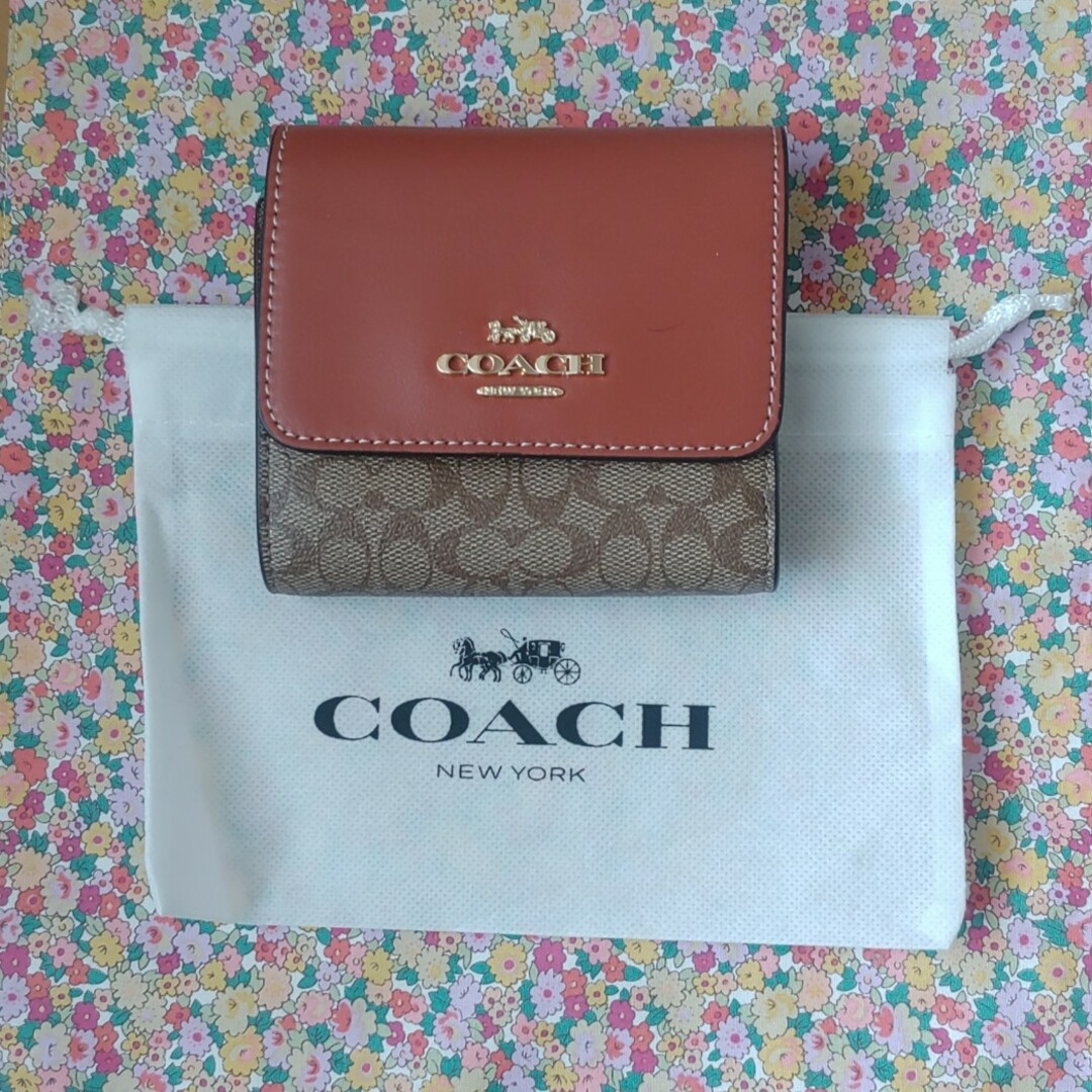 COACH(コーチ)のコーチ　財布　コンパクト財布 レディースのファッション小物(財布)の商品写真